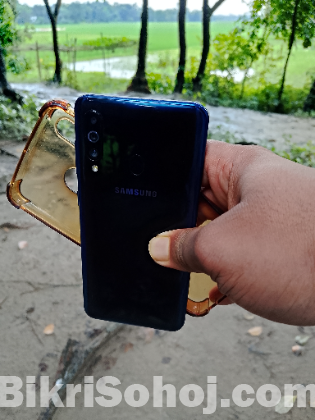 Samsung Galaxy m40